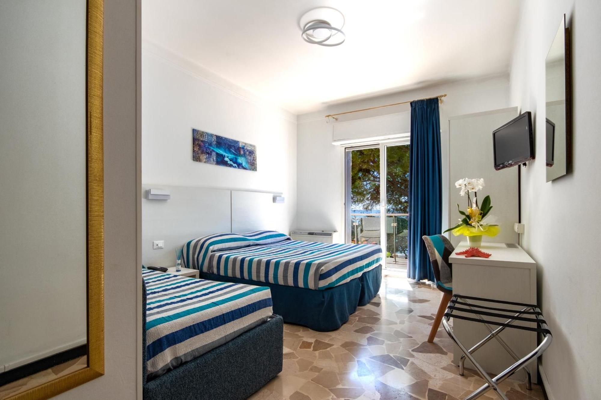 Hotel Piccolo Le Palme San Bartolomeo Al Mare